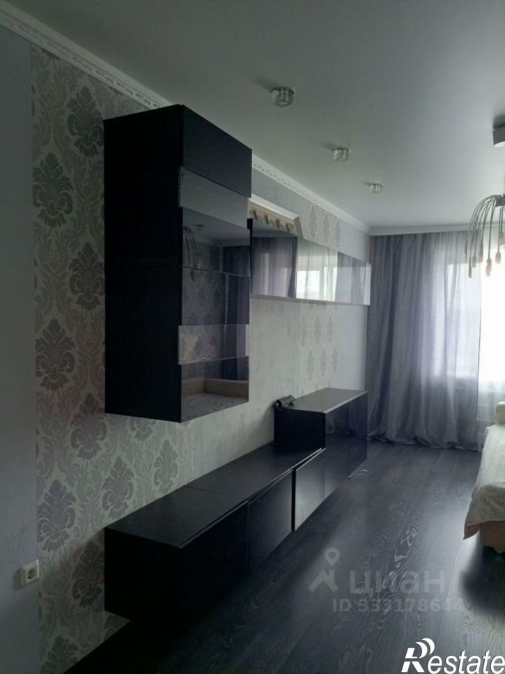 3-комн квартира улица Сергея Семёнова, 1,  д. 1