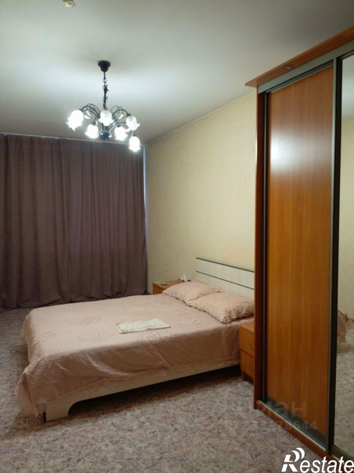 3-комн квартира улица Сергея Семёнова, 1,  д. 1