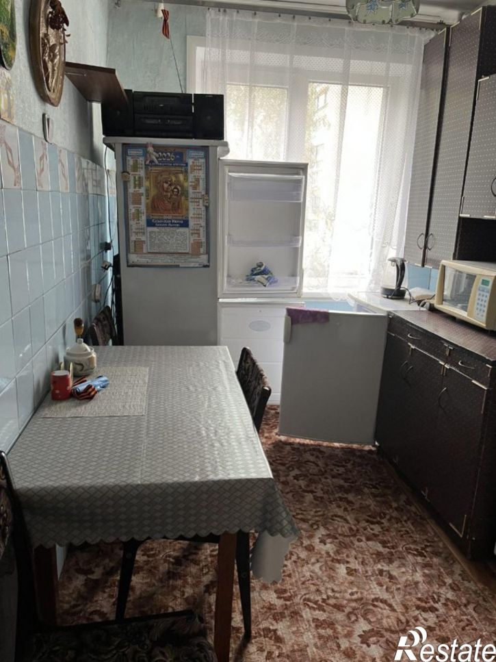 3-комн квартира ул Антона Петрова, 256,  д. 256