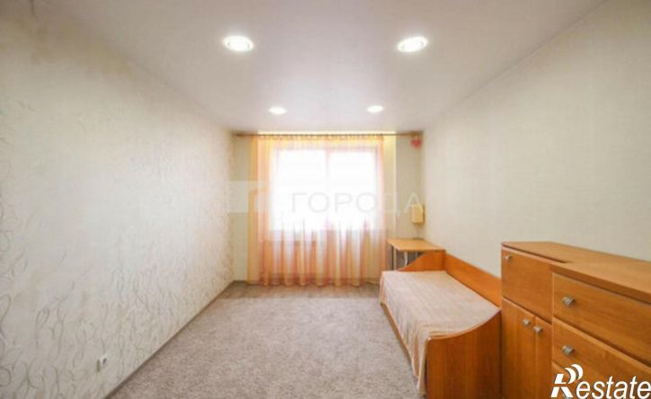 4-комн квартира улица Никитина, 107,  д. 107