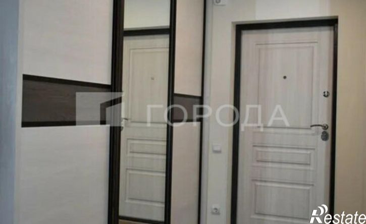 4-комн квартира улица Никитина, 107,  д. 107