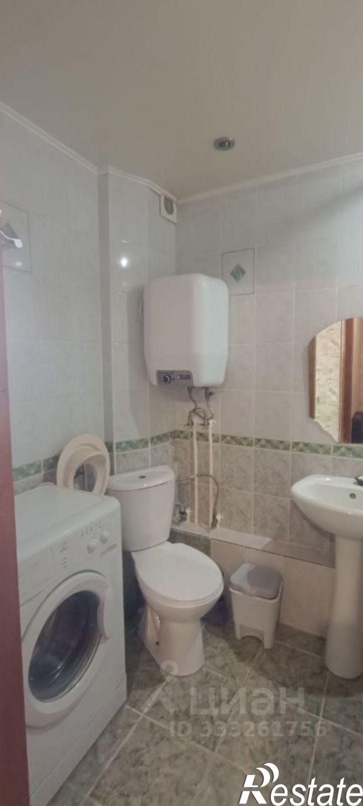 2-комн квартира ул Сухэ-Батора, 11,  д. 11