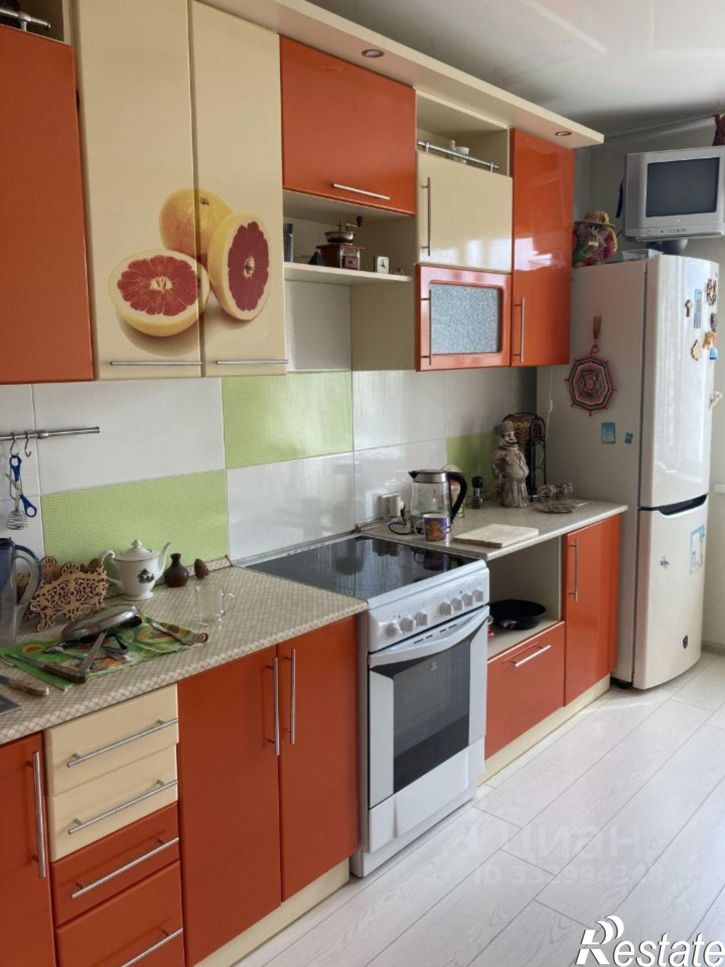 3-комн квартира Новгородская улица, 14,  д. 14
