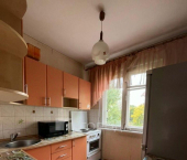 комната 63 кв м ул 80 Гвардейской Дивизии, 4