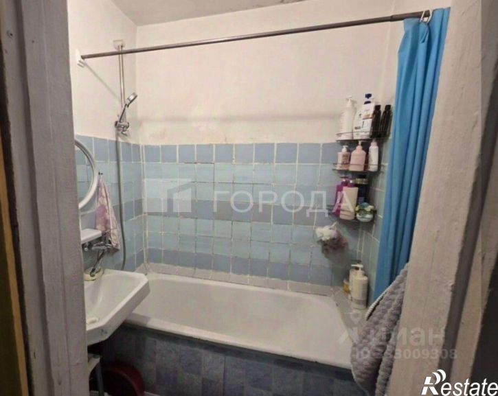 4-комн квартира улица Нахимова, 4А,  д. 4А