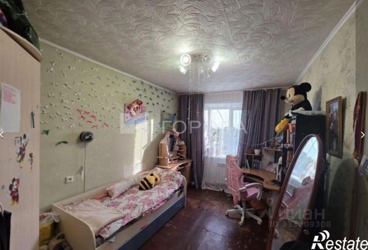 4-комн квартира улица Нахимова, 4А,  д. 4А