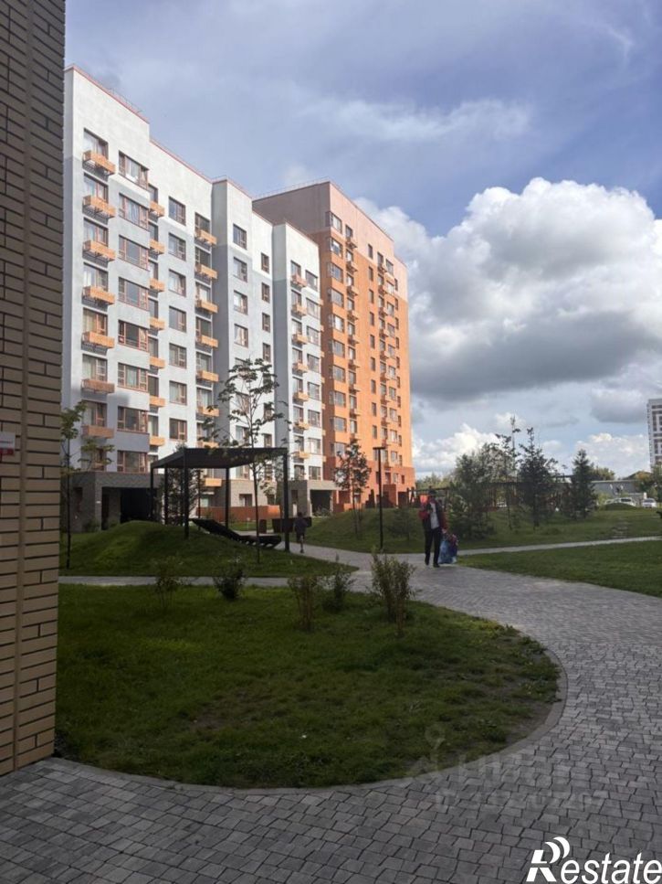 3-комн квартира Южный тракт, 15 2,  д. 15 2,  к. 2