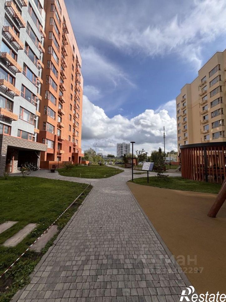 3-комн квартира Южный тракт, 15 2,  д. 15 2,  к. 2