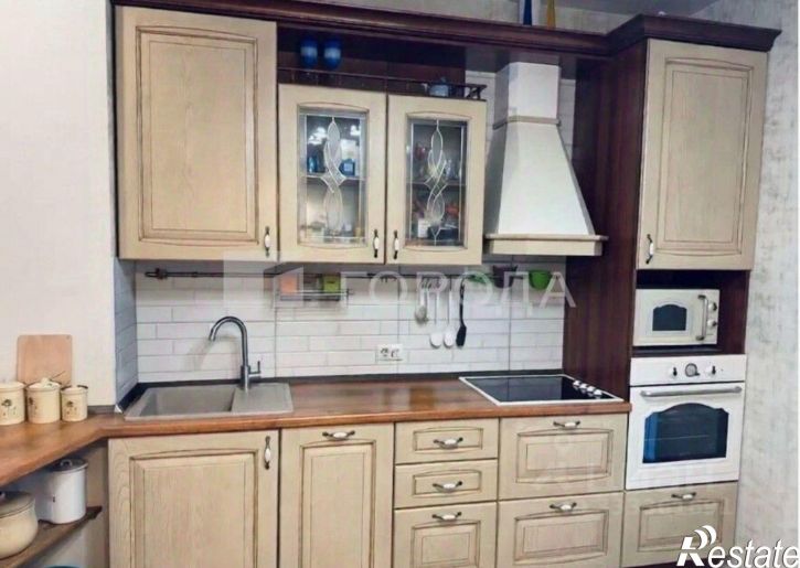4-комн квартира Комсомольский проспект, 40,  д. 40