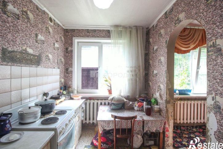 4-комн квартира улица Попова, 186,  д. 186