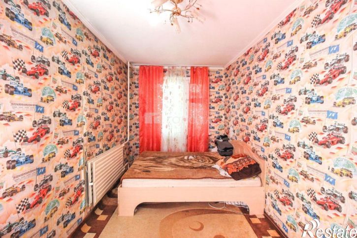 4-комн квартира улица Попова, 186,  д. 186
