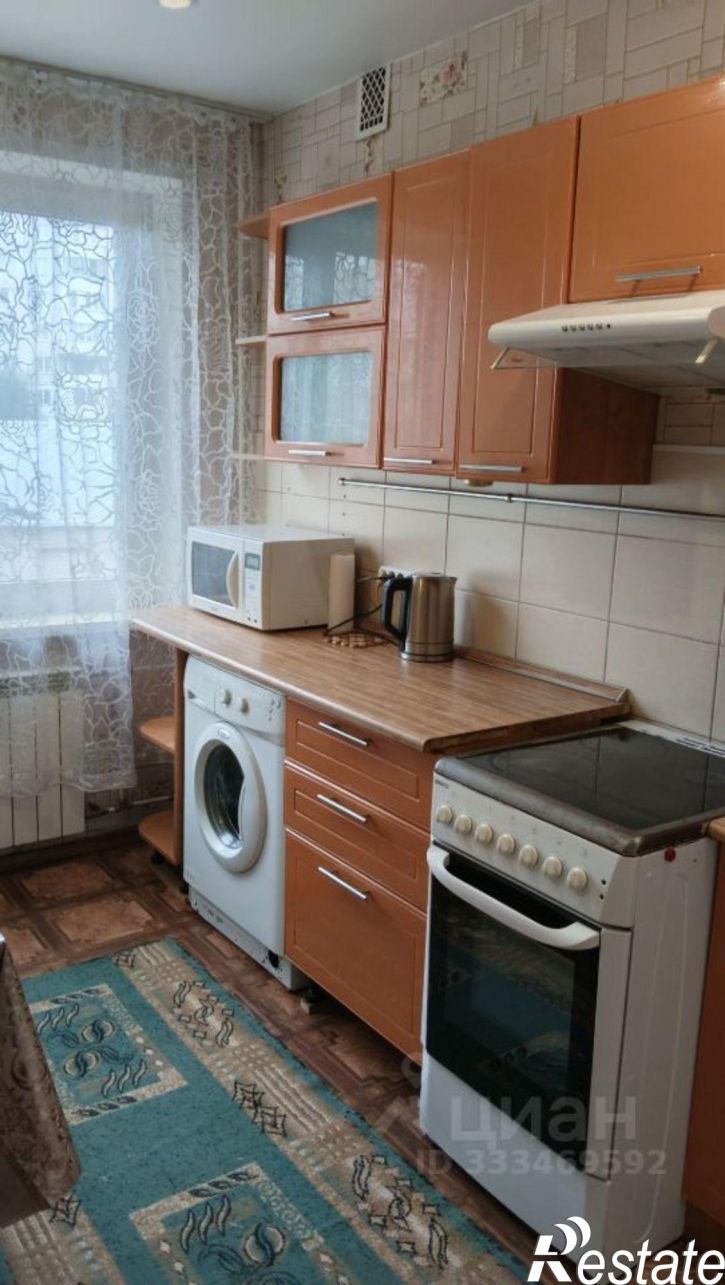 3-комн квартира улица Попова, 186,  д. 186