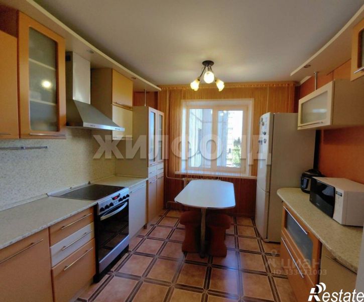 4-комн квартира ул Матросова, 10,  д. 10