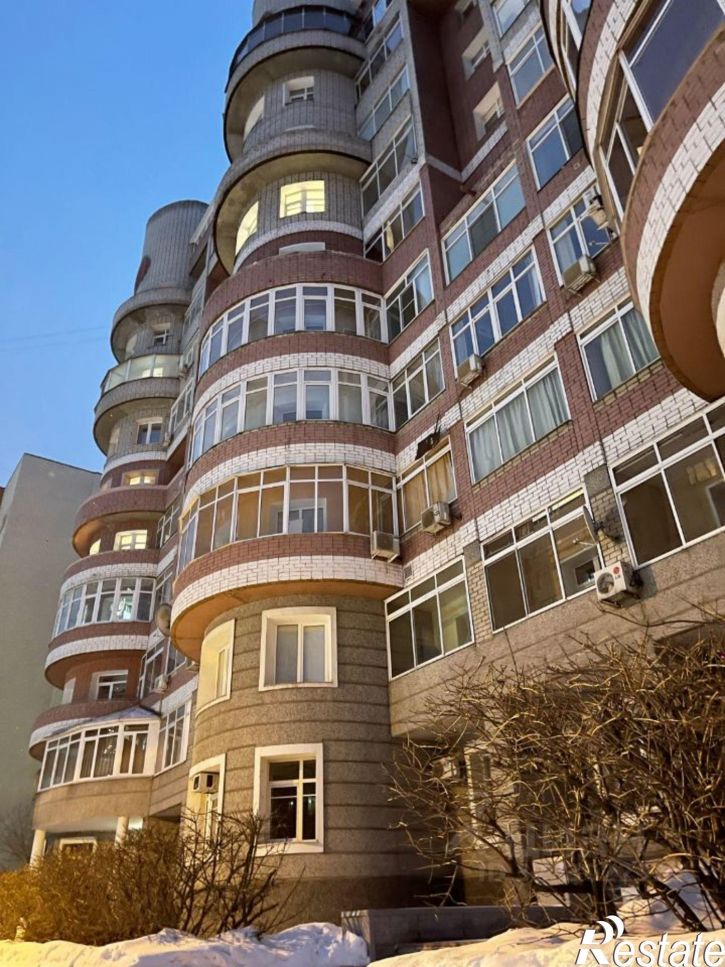 3-комн квартира улица Анатолия, 20,  д. 20
