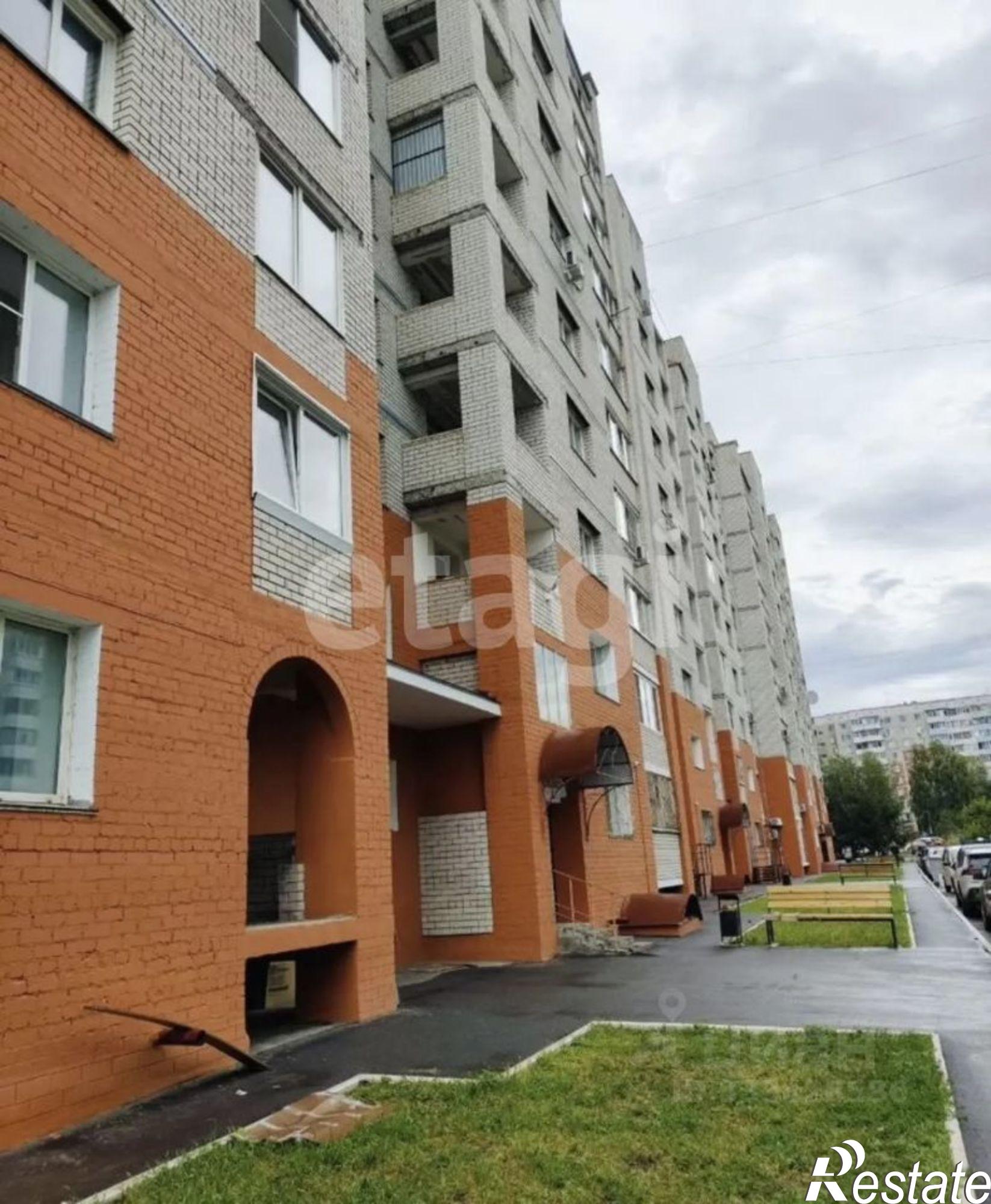 Купить квартиру за 15 000 000 рублей на ул Малахова, 89
