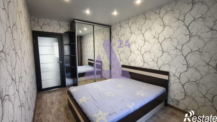 3-комн квартира улица Шумакова, дом 53
