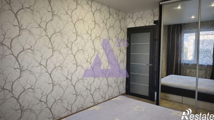 3-комн квартира улица Шумакова, дом 53