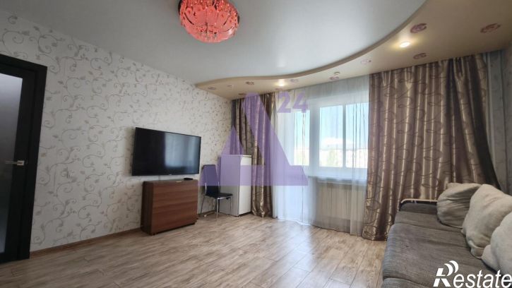 3-комн квартира улица Шумакова, дом 53
