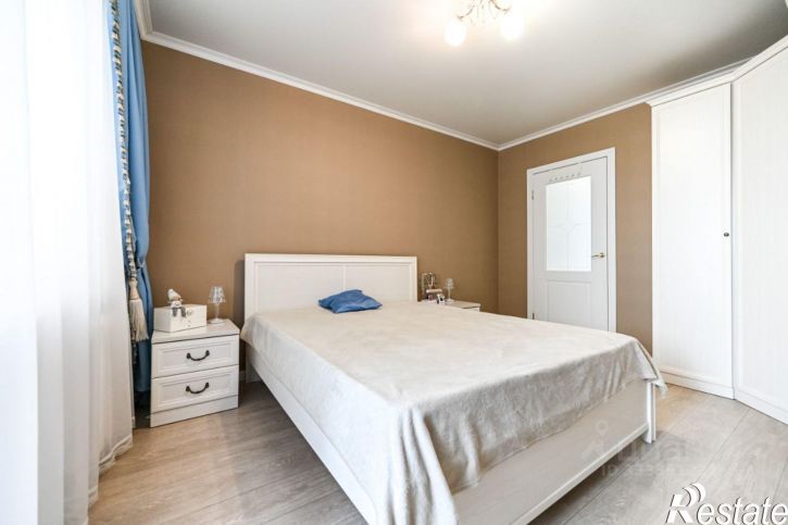 3-комн квартира улица Малахова, 95,  д. 95