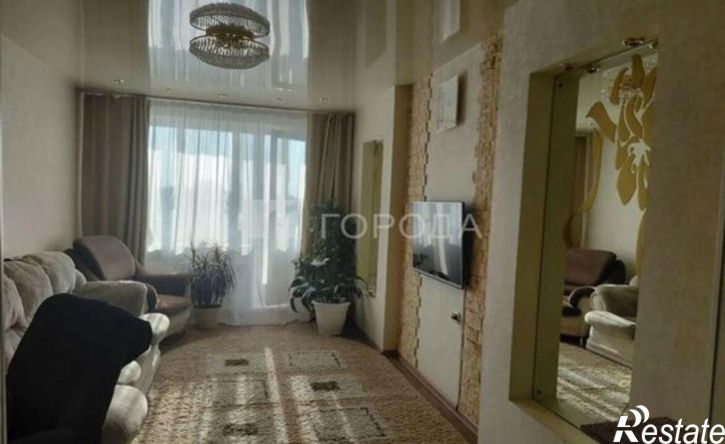 4-комн квартира улица Юрина, 202,  д. 202