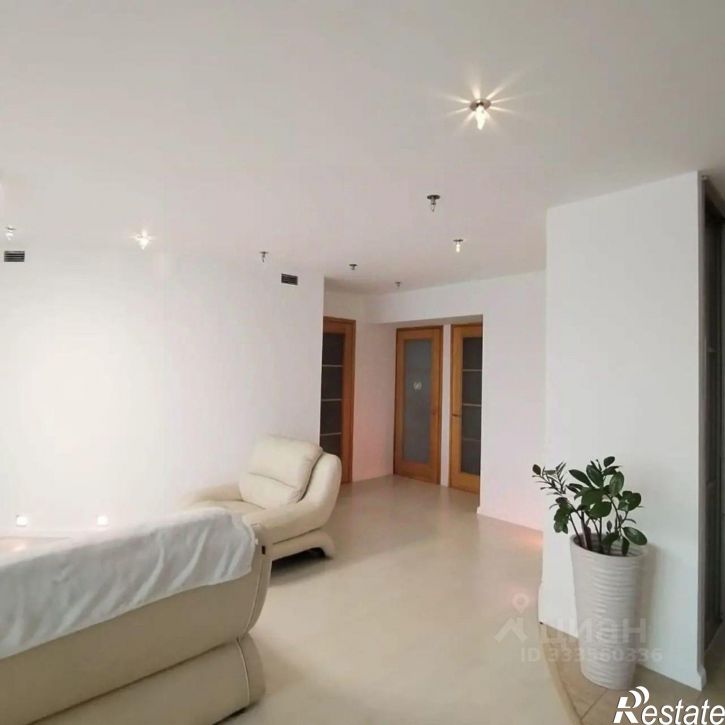 3-комн квартира ул Папанинцев, 114,  д. 114