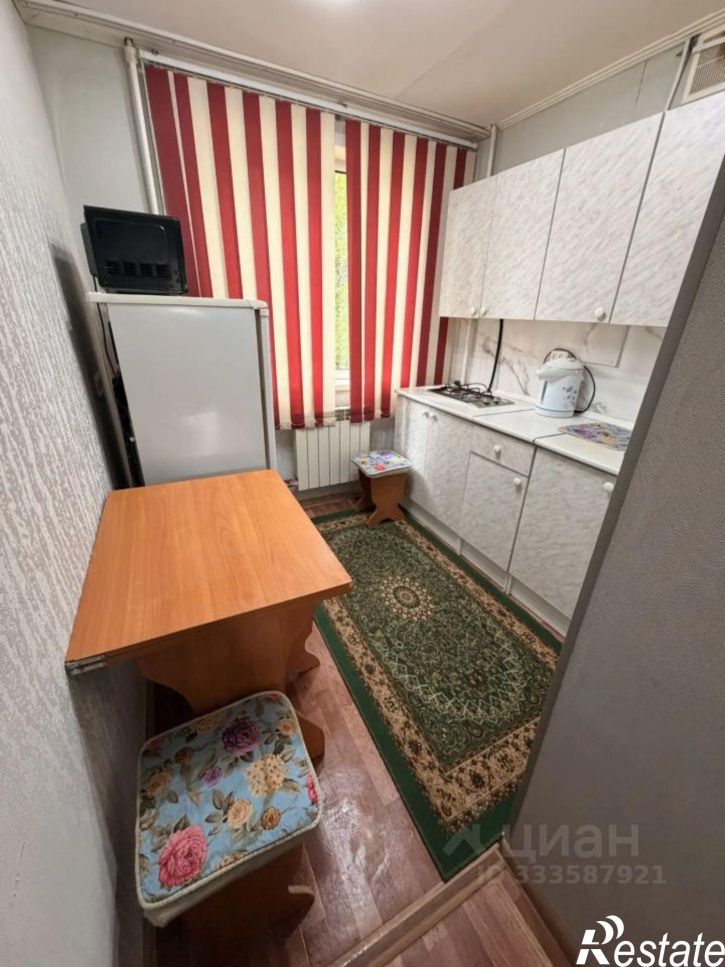1-комн квартира улица Юрина, 235,  д. 235