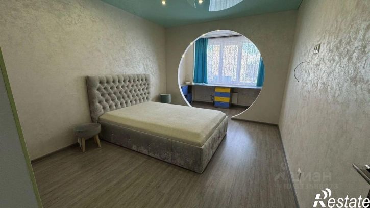 3-комн квартира ул Сергея Ускова, 10,  д. 10