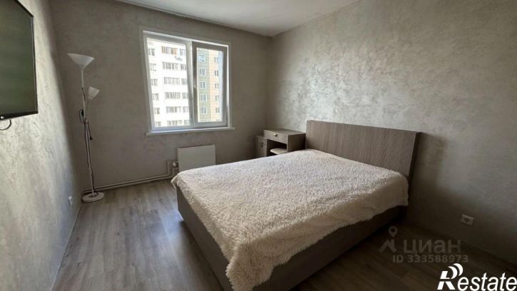 3-комн квартира ул Сергея Ускова, 10,  д. 10