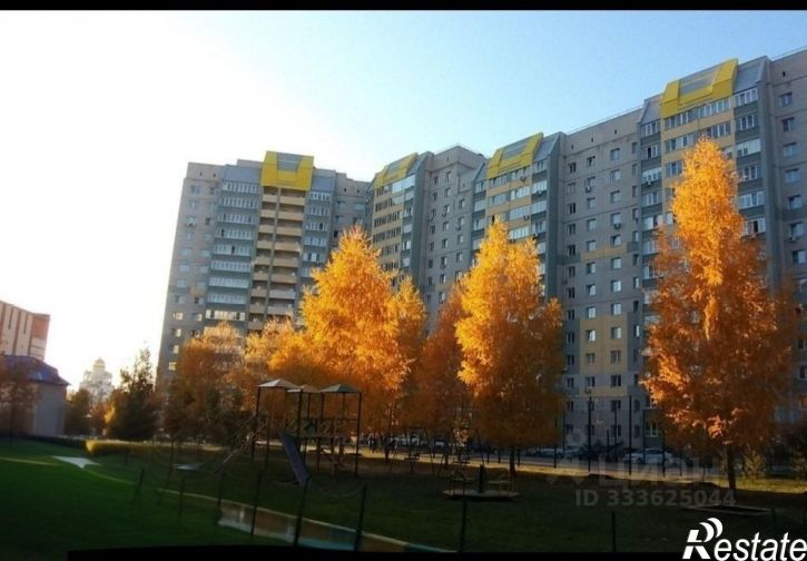 2-комн квартира Лазурная улица, 1,  д. 1