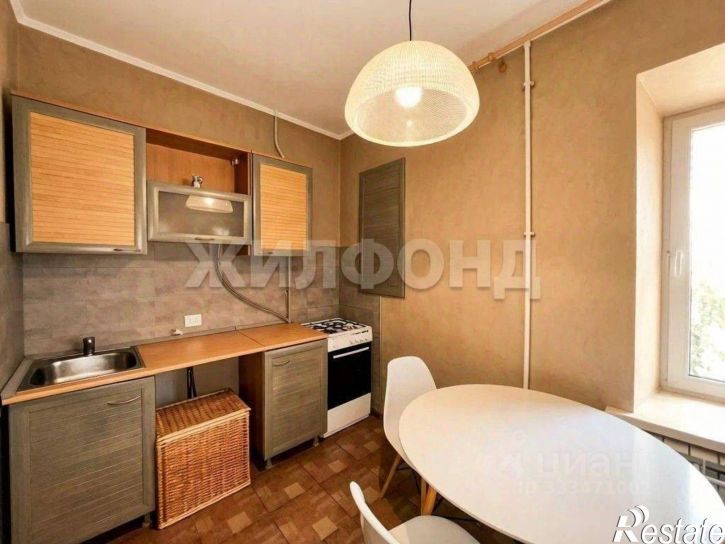 3-комн квартира улица Сизова, 43,  д. 43