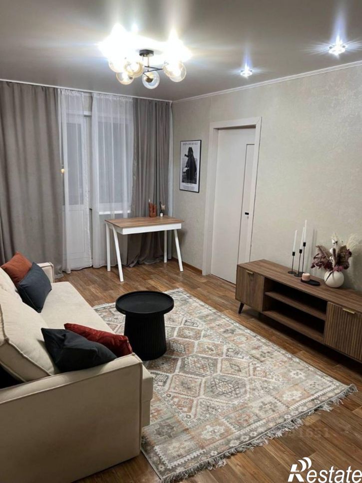 3-комн квартира улица Малахова, 75,  д. 75