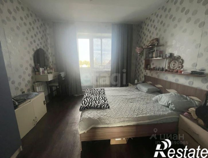 4-комн квартира улица Нахимова, 4А,  д. 4А