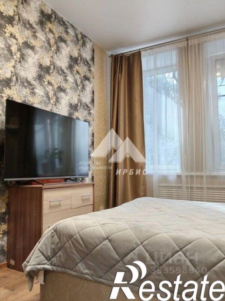 2-комн квартира проспект Строителей, 21,  д. 21