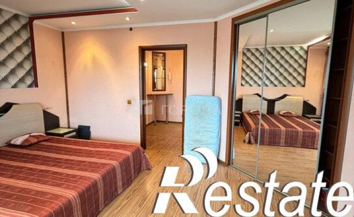 3-комн квартира улица Малахова, 89,  д. 89