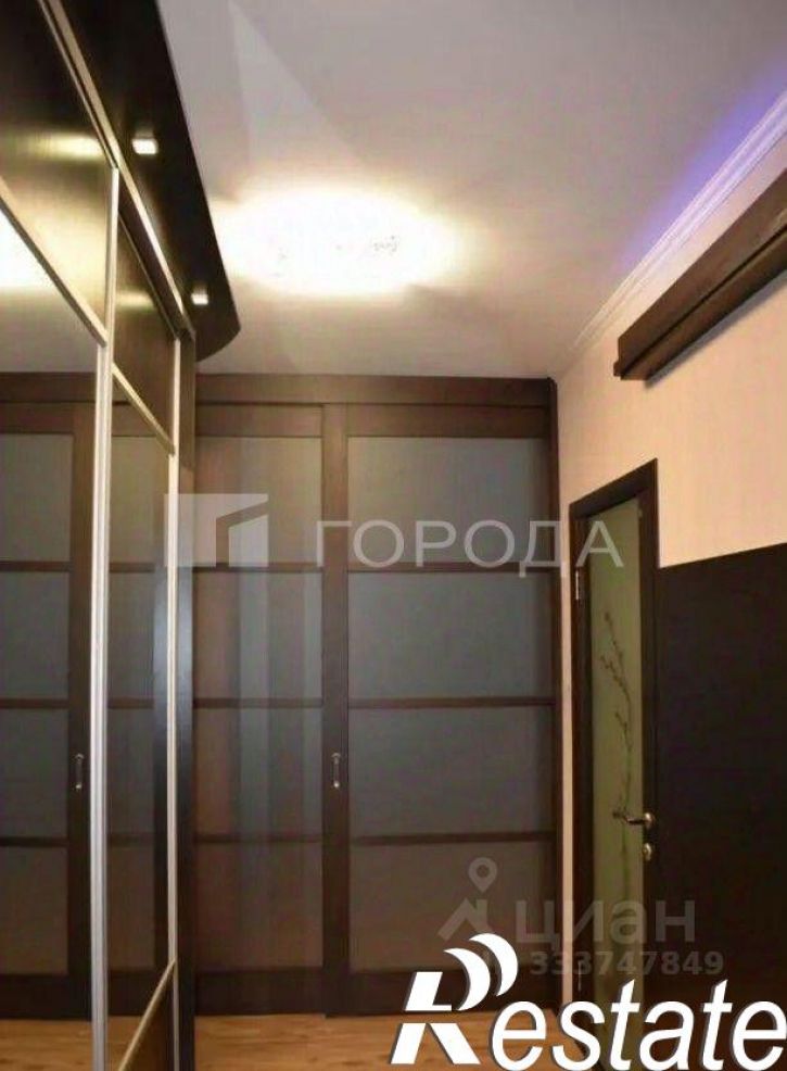 3-комн квартира Путиловская улица, 20,  д. 20