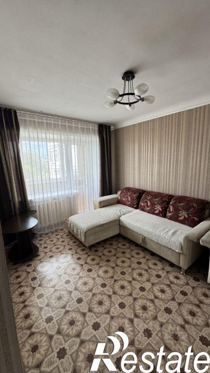 1-комн квартира улица Профинтерна, 37,  д. 37