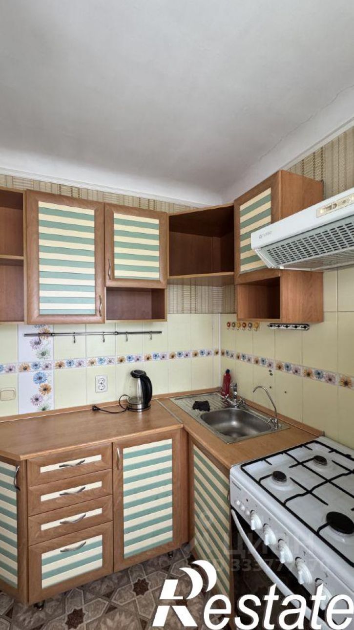 1-комн квартира улица Профинтерна, 37,  д. 37