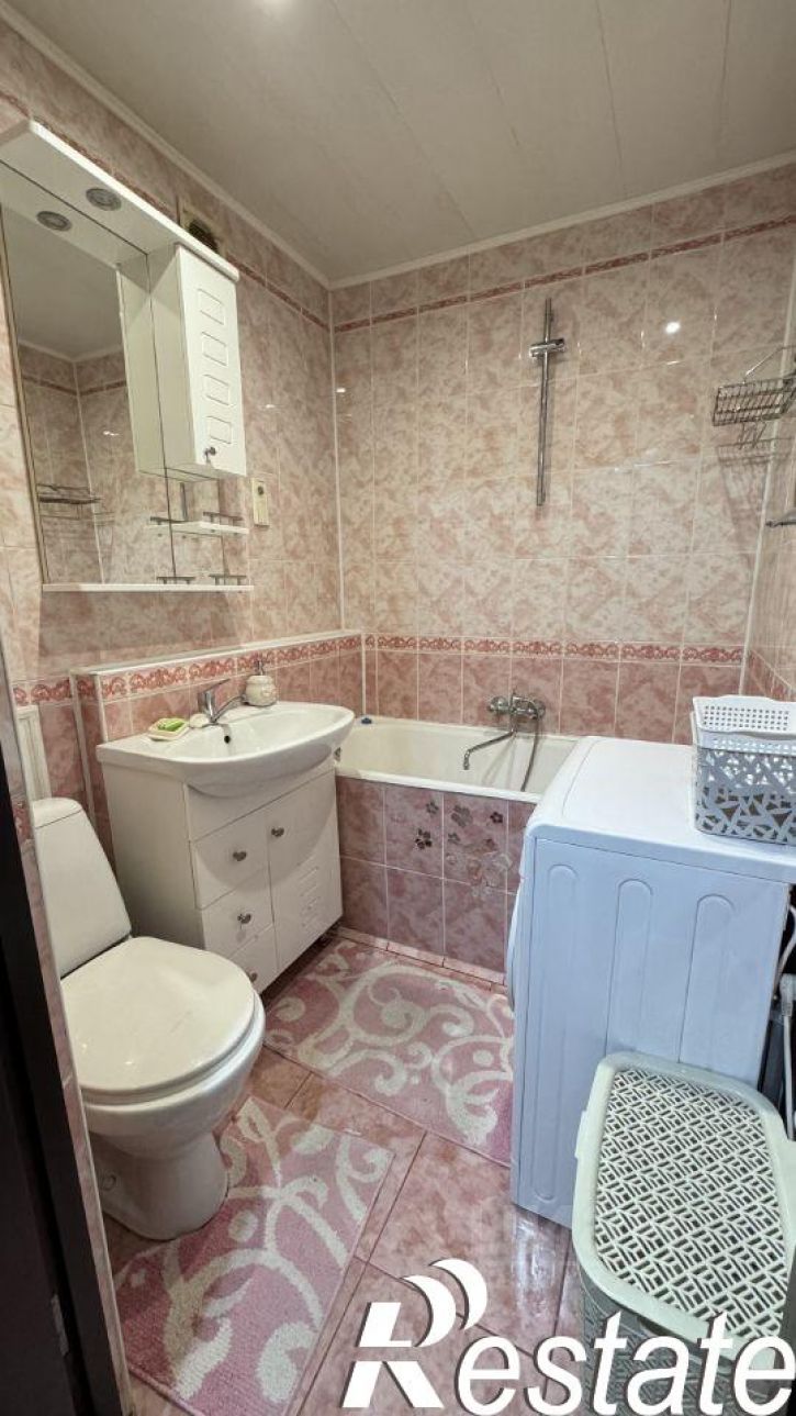 1-комн квартира улица Профинтерна, 37,  д. 37