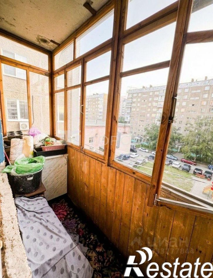 3-комн квартира улица Шумакова, 32,  д. 32