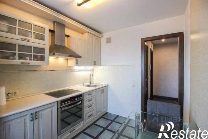 3-комн квартира улица Малахова, 87,  д. 87