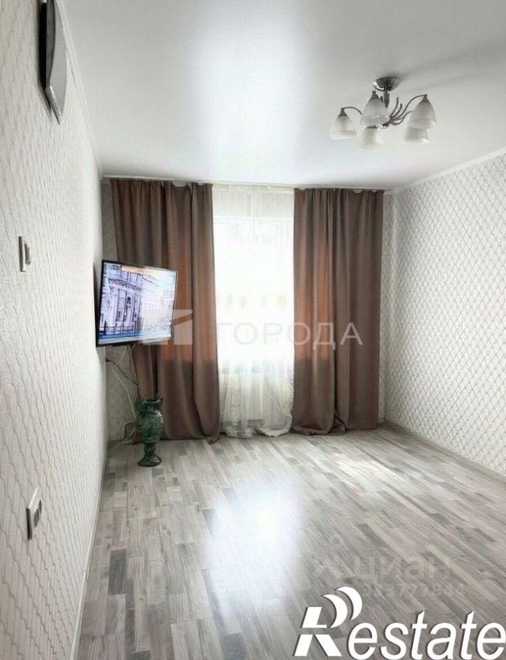 3-комн квартира улица Шумакова, 32,  д. 32