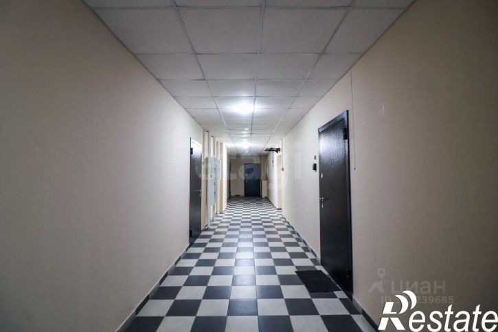 2-комн квартира улица Юрина, 168К,  д. 168К
