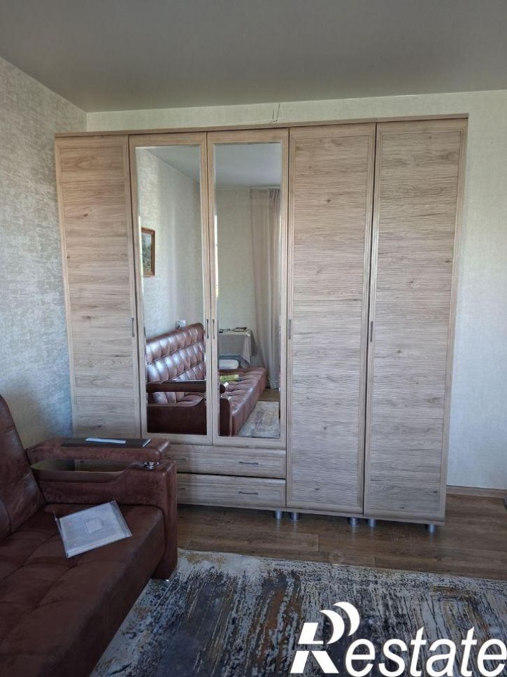 2-комн квартира улица Попова, 118,  д. 118