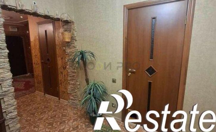 2-комн квартира улица Попова, 98,  д. 98