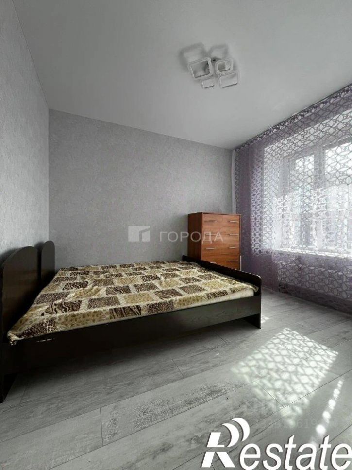 2-комн квартира Просторная улица, 390 к1,  д. 390 к1