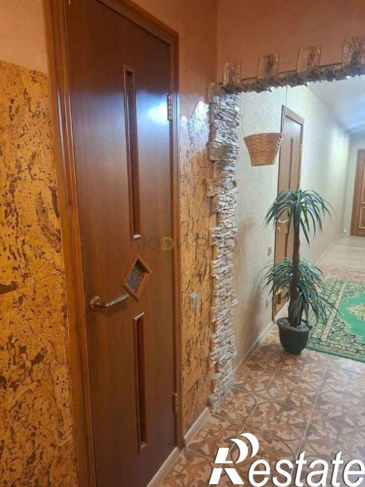 2-комн квартира улица Попова, 98,  д. 98