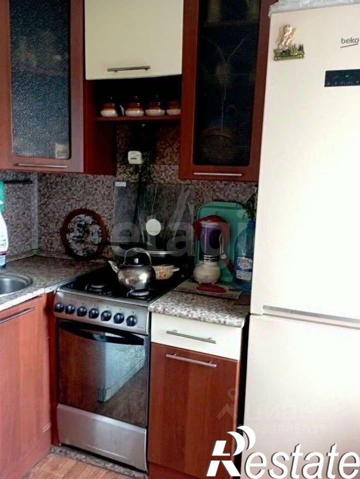 3-комн квартира улица Профинтерна, 31,  д. 31