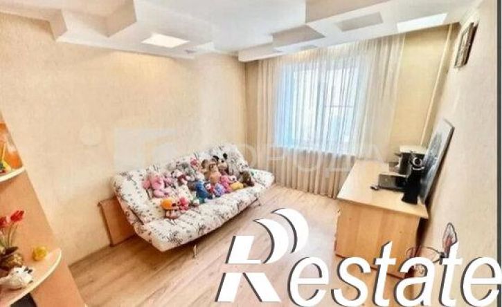 4-комн квартира улица Матросова, 10,  д. 10