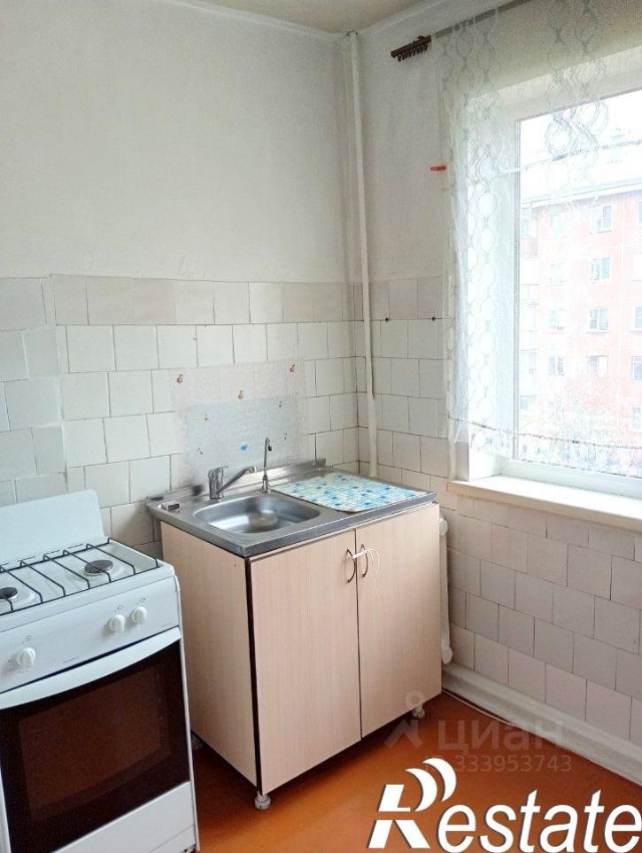 2-комн квартира улица Малахова, 15,  д. 15