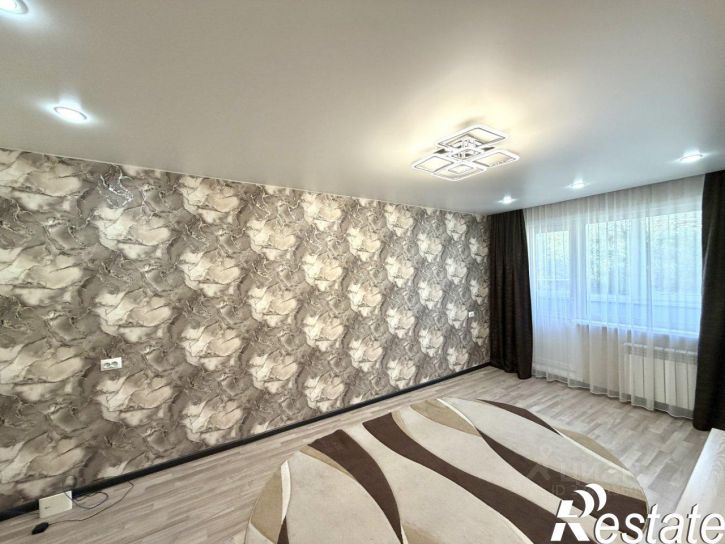 2-комн квартира улица Антона Петрова, 63,  д. 63